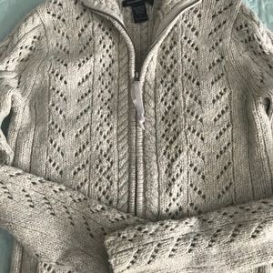 Abercrombi and Fitch sweater with zipper